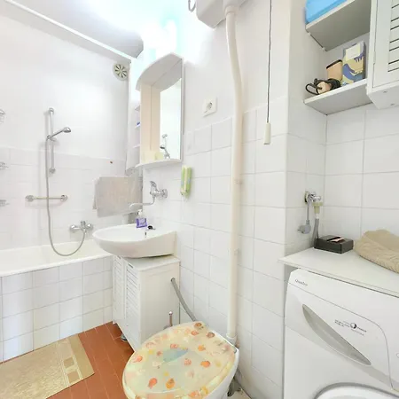 None Apartment *