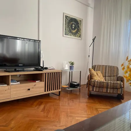 None Apartment Split